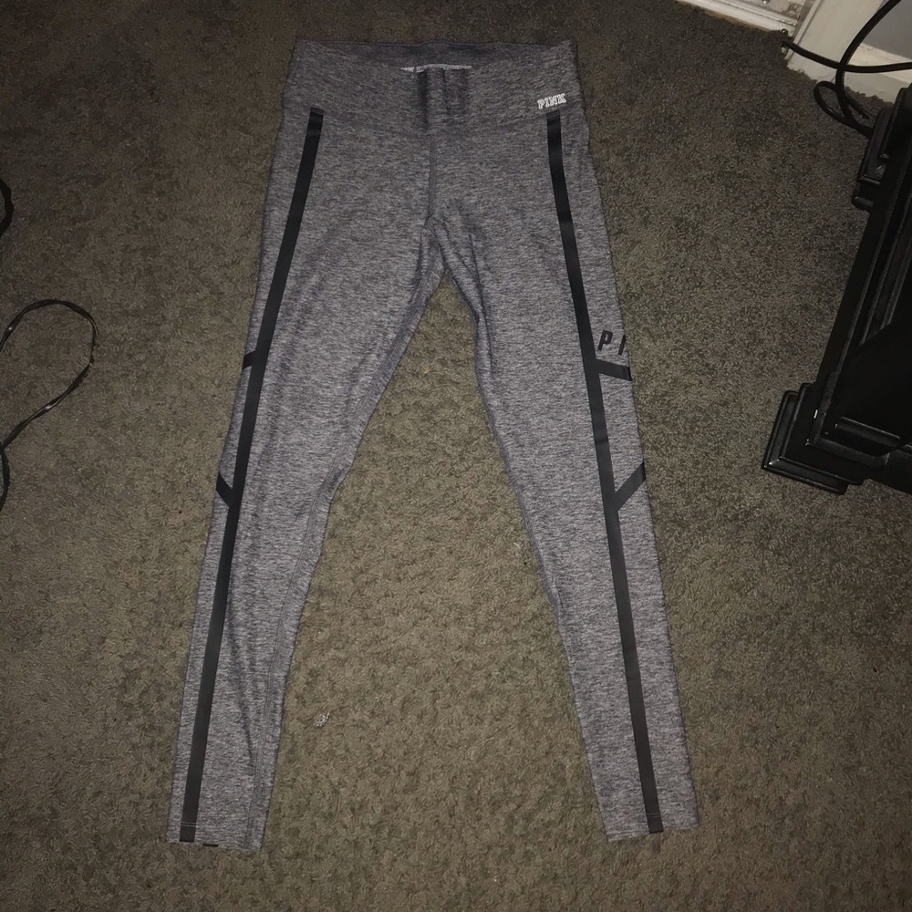 PINK Women’s grey leggings